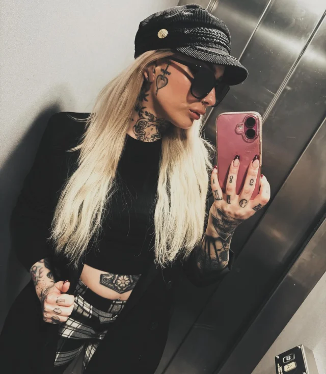 Fuck this 🖤